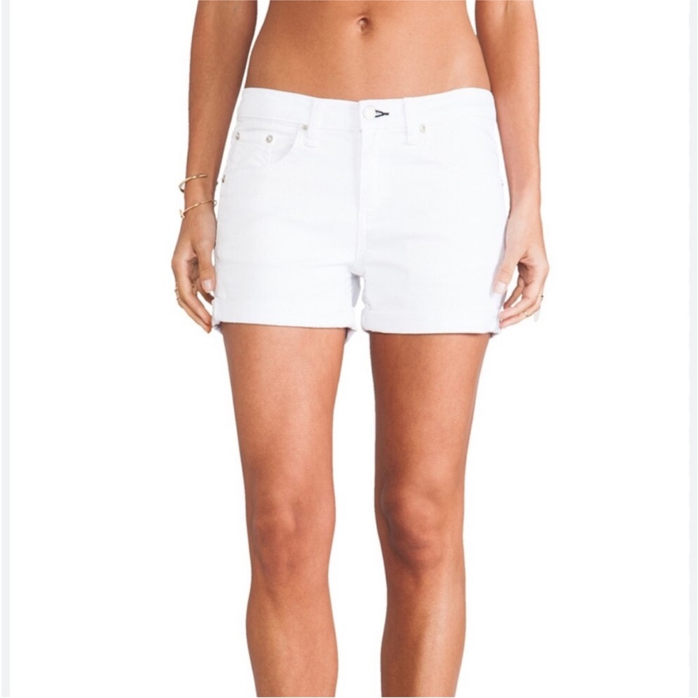 Rag and Bone Boyfriend Short in Aged Bright White - size 24